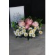 Çiçek Taş Saksı Gümüş Gölgeli 4 Adet Pembe Güller &20 Başlıklı Papatyalar Yapay Yeşilliklerle Sarılı