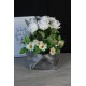 Çiçek Taş Gümüş Gölgeli Saksı Büyük Beyaz Güller 7 Adet & Papatya 25 Başlıklı Yapaylar
