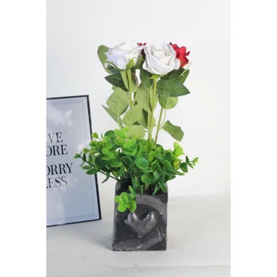 Çiçek Taş Gümüş Gölgeli Saksı Kalp Desenli Beyaz & Kırmızı Güller 4 Adet Yeşilliklerle Çevrili Yapay