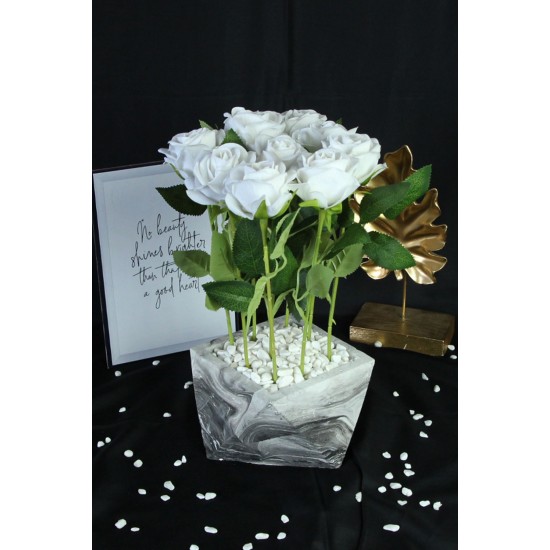 Çiçek Taş Saksı Beyaz Güller 9 Adet Yapay Sevgiliye Hediye