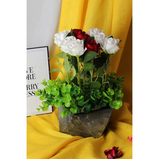 Kırmızı & Beyaz Güller 9 Adet Yapay Taş Gold Gümüş Saksı Yeşilliklerle Sarılı