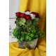 Kırmızı & Beyaz Güller 9 Adet Yapay Yeşilliklerle Sarılı Taş Gümüş Gölgeli Saksı